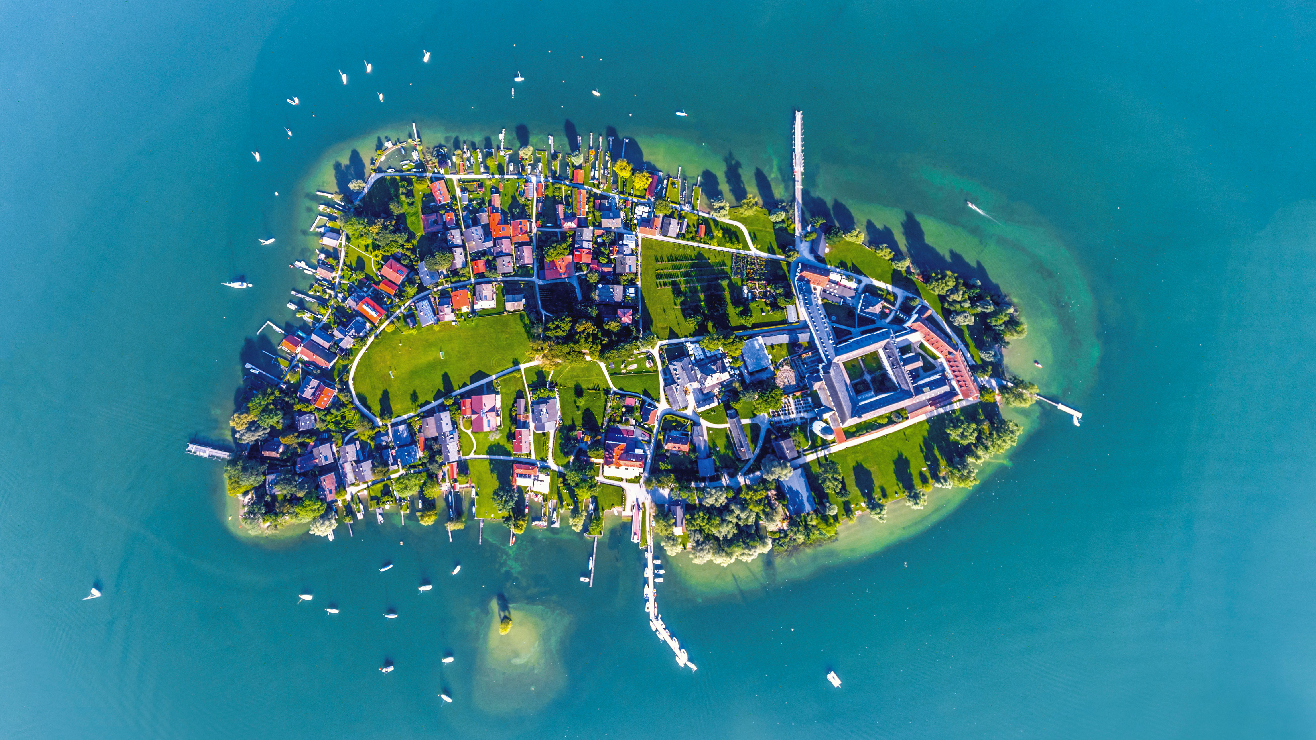 基姆湖上的淑女岛,德国巴伐利亚州 (© Malorny/Getty Images)