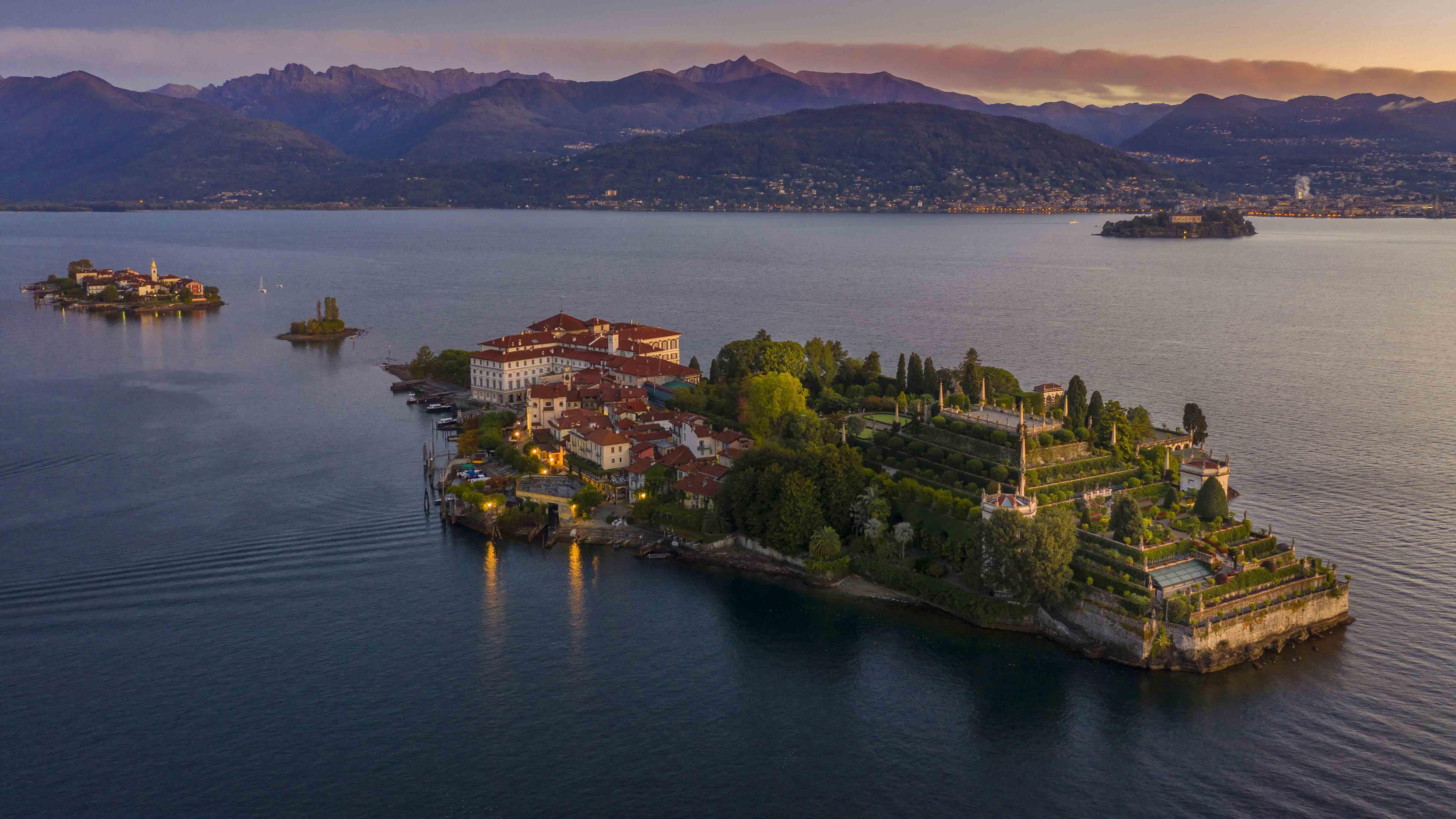 伊索拉贝拉岛,意大利马焦雷湖 (© Massimo Ripani/eStock)
